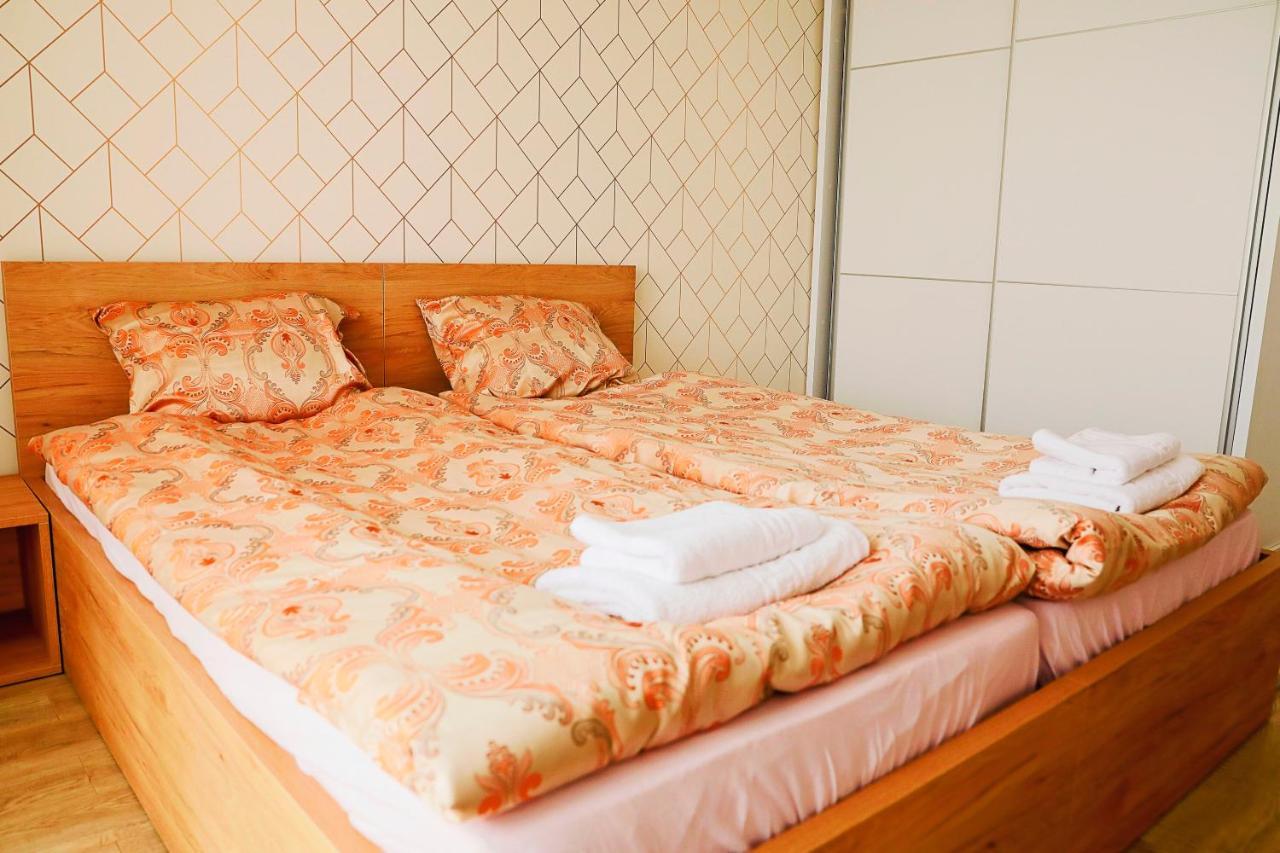 Lina - Prn, City Center Prishtina Apartment พริสตีนา ภายนอก รูปภาพ